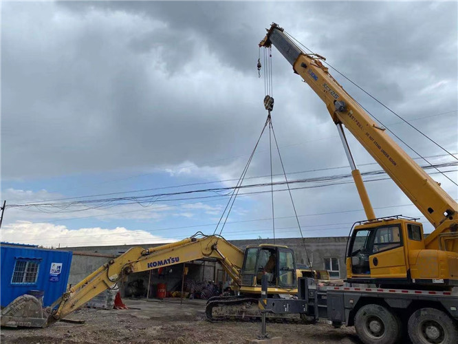 宜兴市25吨吊车的工作半径是多少？